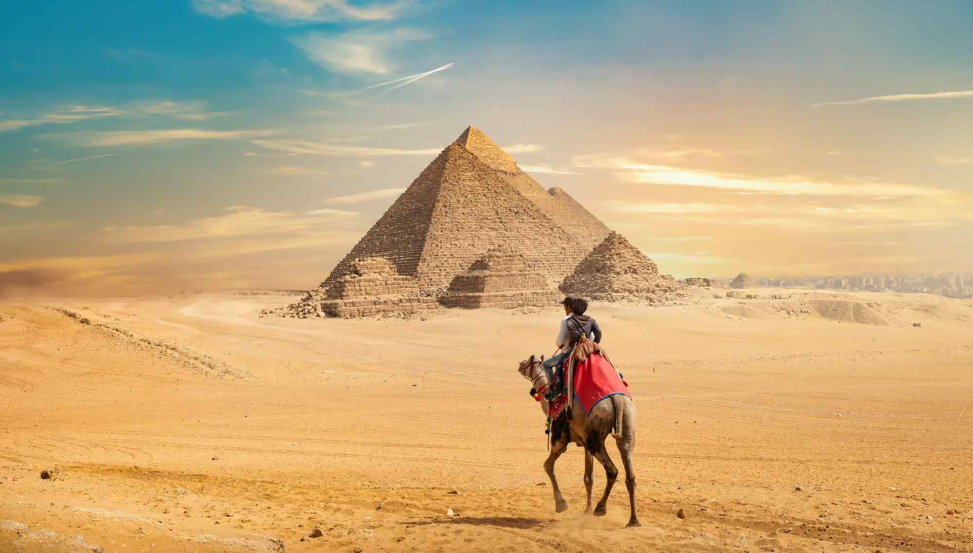 Day 2: Pyramids of Giza, Egyptian Museum and Coptic Cairo