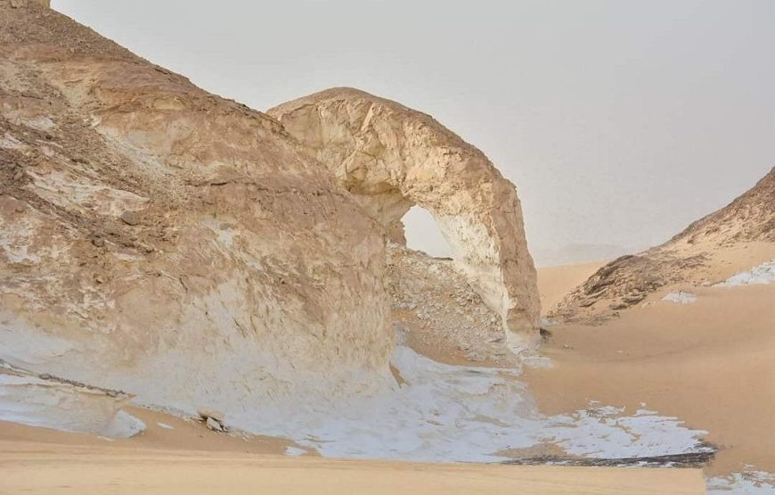 White & Black Desert tour 2 Days 1 night camping from Cairo
